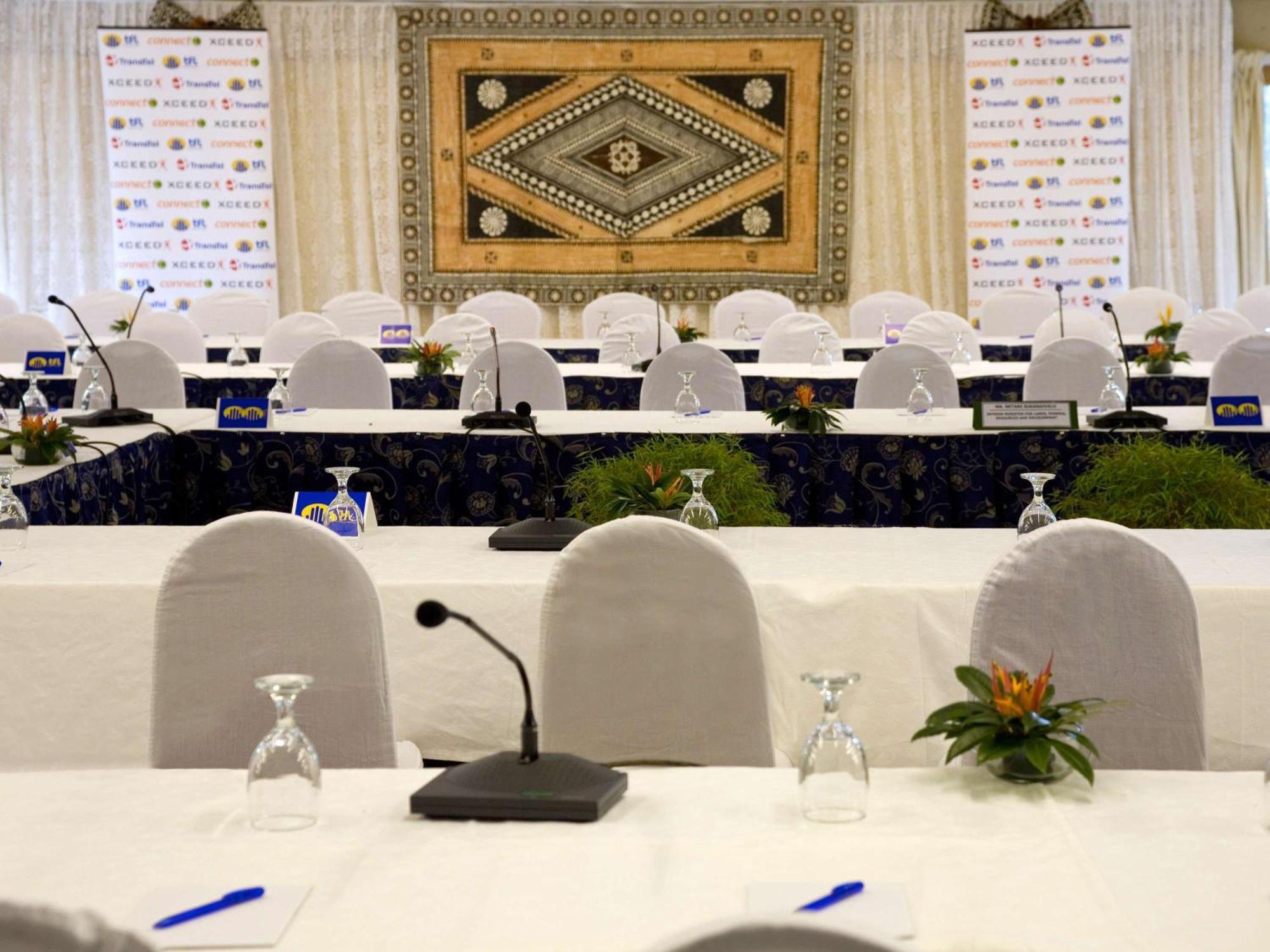 Novotel Suva Lami Bay Екстер'єр фото