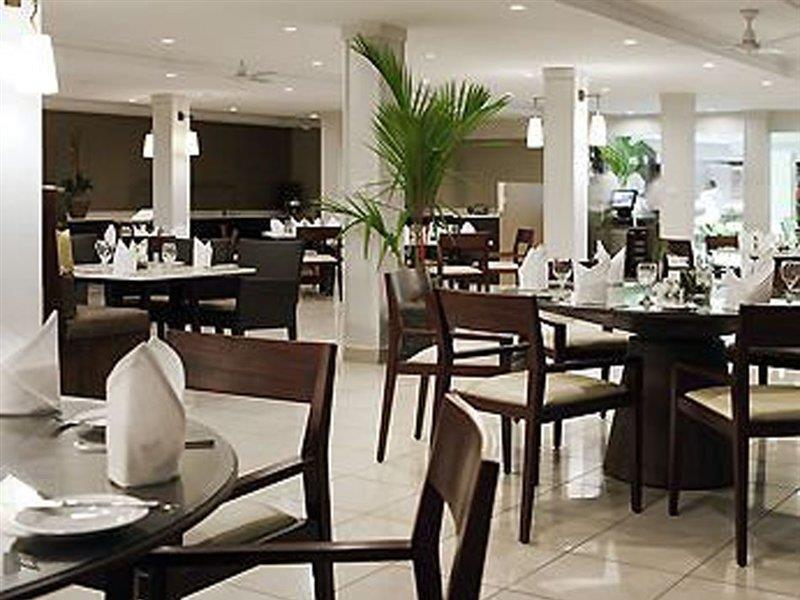 Novotel Suva Lami Bay Ресторан фото